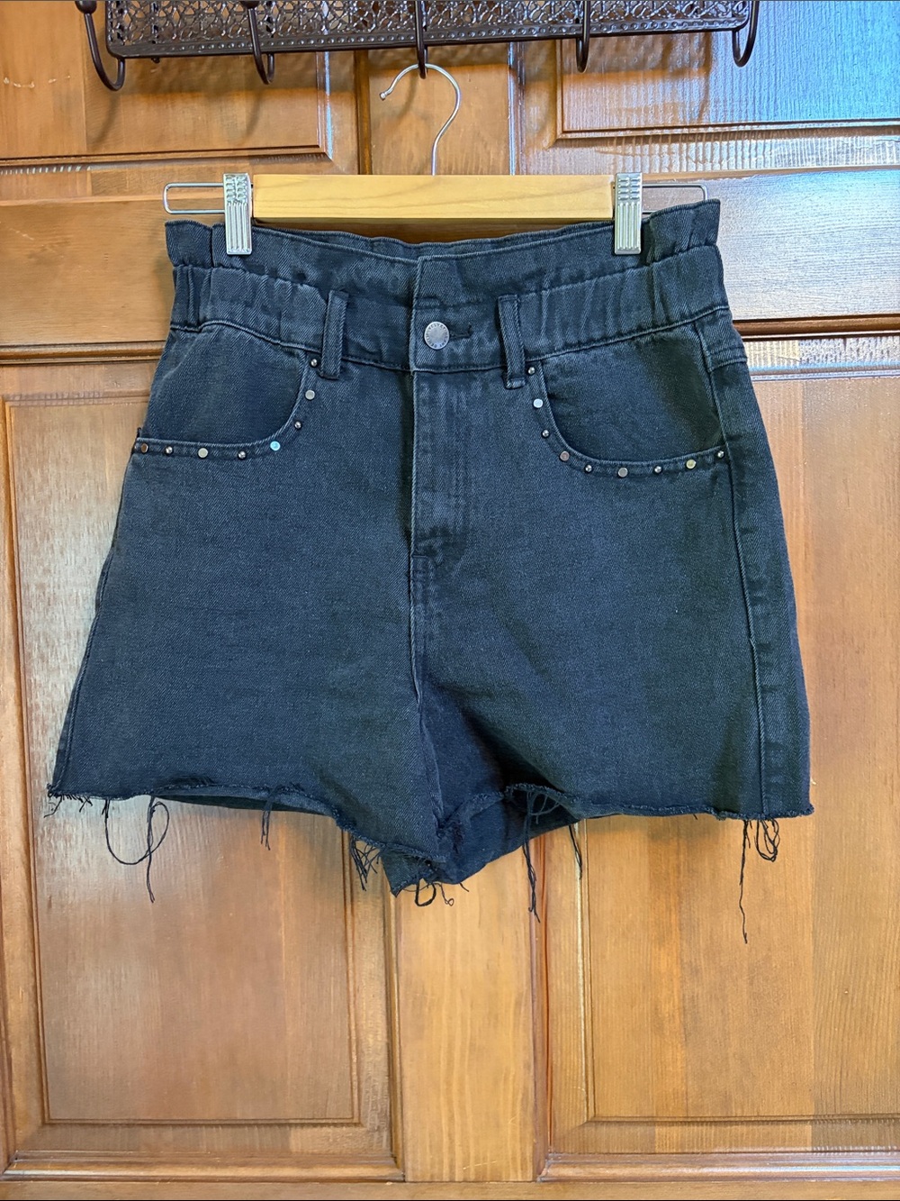 Velet Heart Dancy High-Rise Black Denim Cutoff Shorts with Stud Detail Size 27